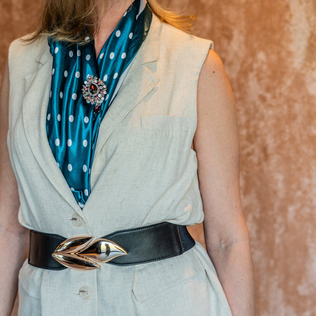 Baroque Cat Eye Broche