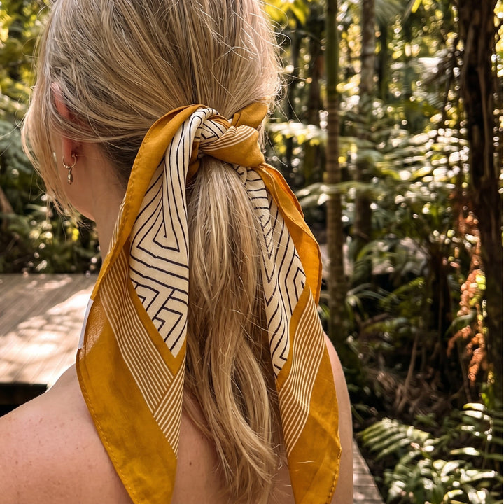 Graphic Ochre Sjaal