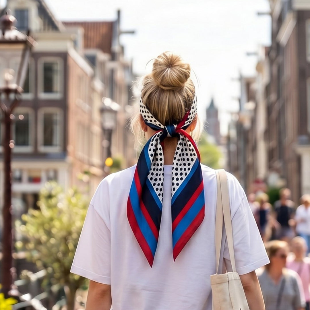 Polka Dot &amp; Blue Border Sjaal